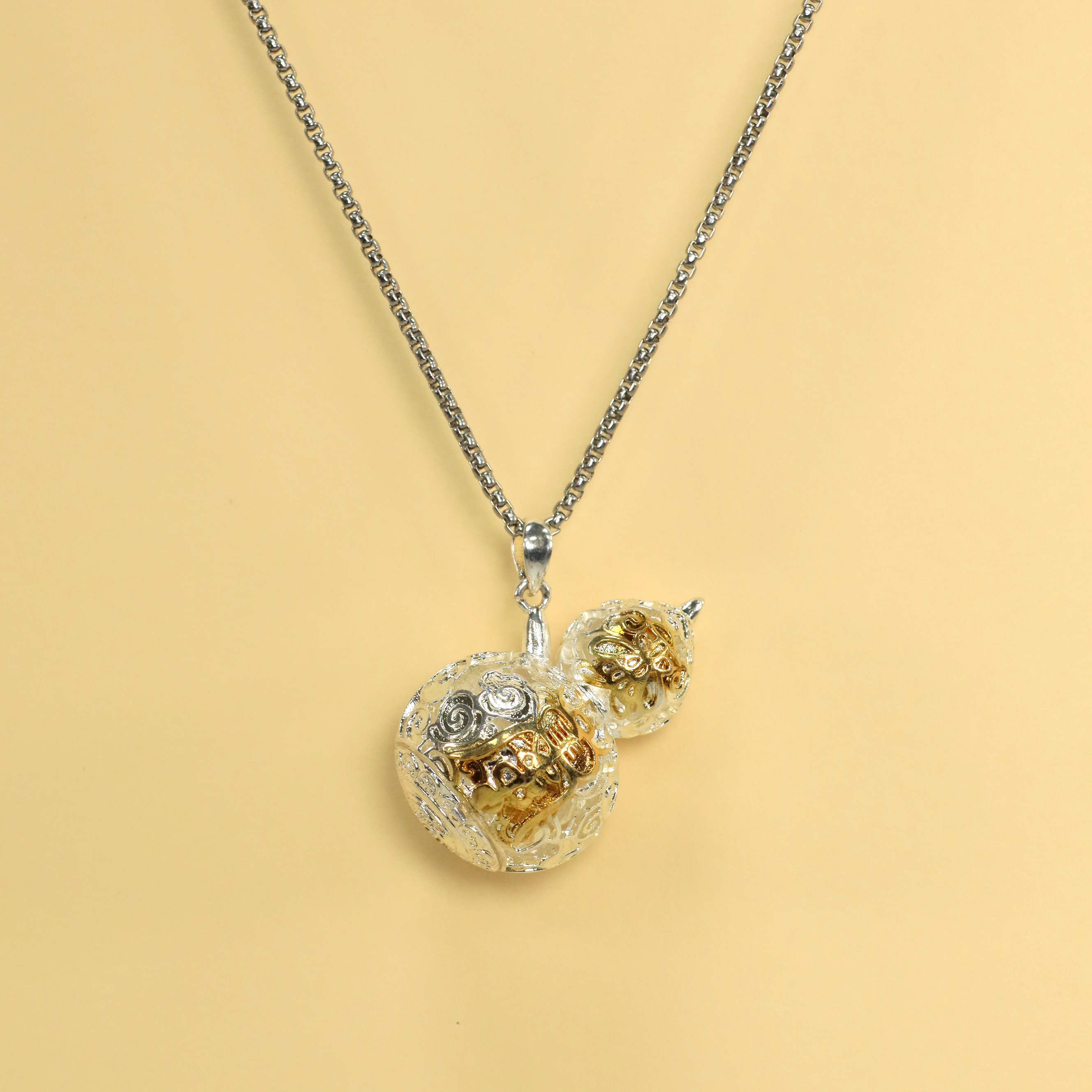 Limited Pixiu necklace and Chinese-style two-color gourd